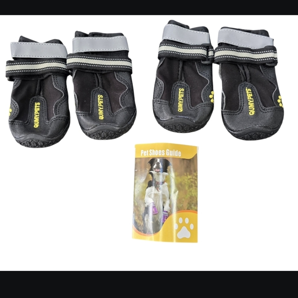 New Qumy Black Dog Boots with Reflective Straps (SIZE:4 2.2-2.6 IN)